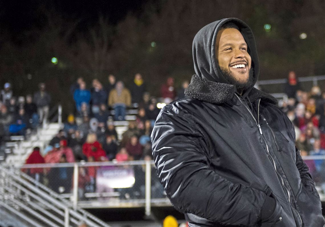 Former Panther Aaron Donald gets big raise, becomes highest paid defensive  player in NFL history - The Pitt News