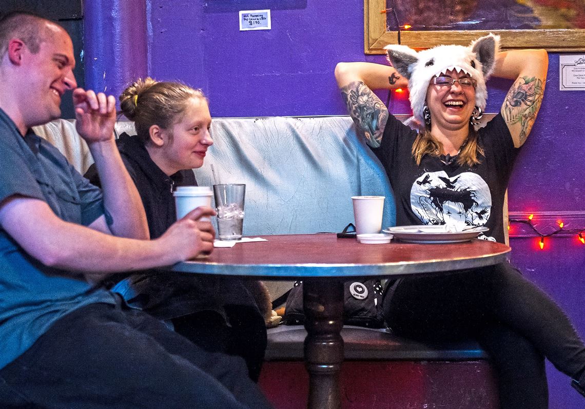 'It’s been a good run': Funky hangout Beehive Coffeehouse says goodbye