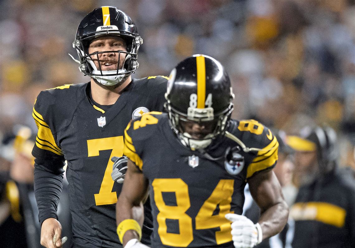 Nov 16th, 2017: Helmet of Steelers Ben Roethlisberger #7 during