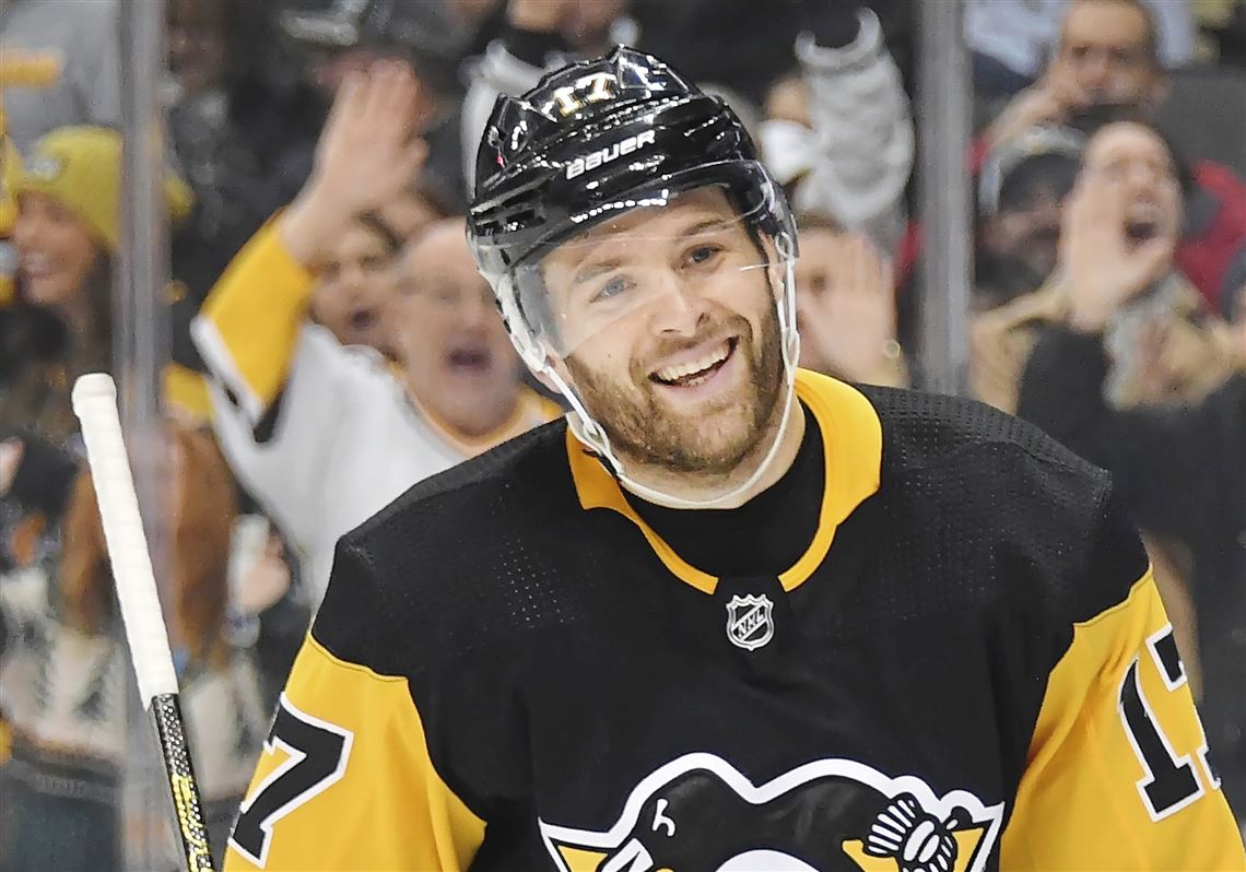 Penguins sign F Bryan Rust to 4-year deal