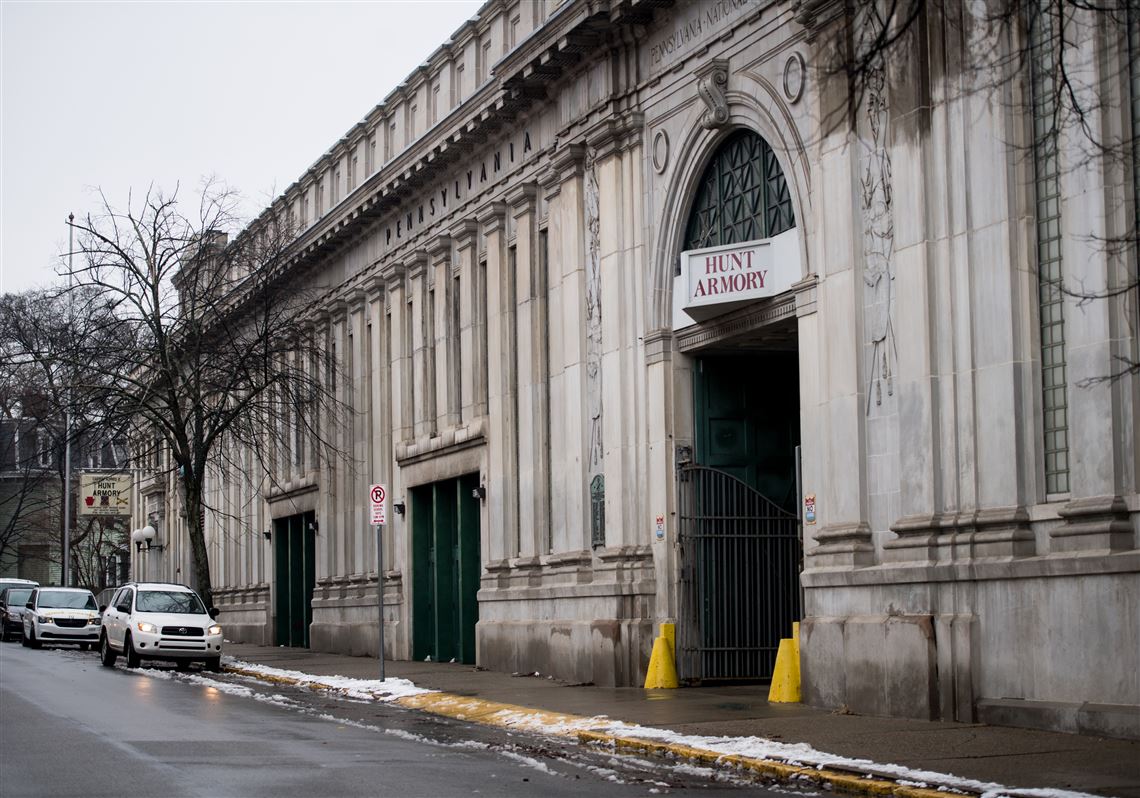 Penguins pitch proposal to zoning board for temporary ice rink at Hunt