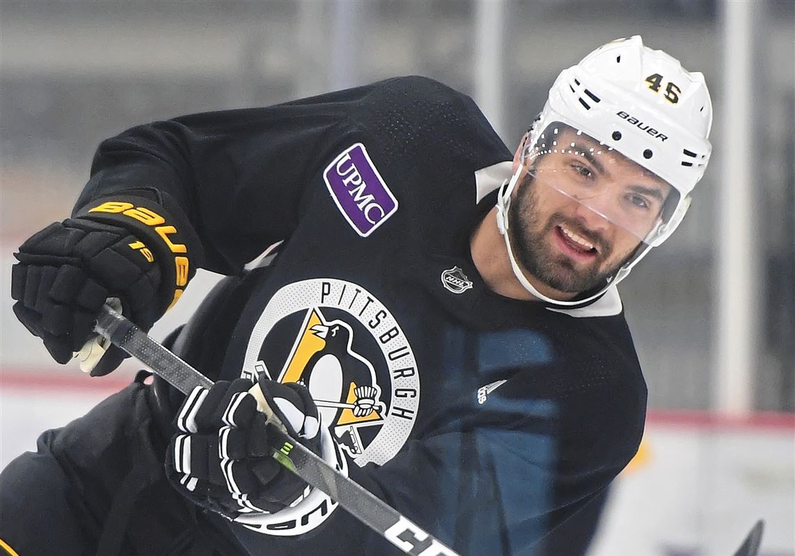 Penguins, Zach AstonReese agree to twoyear deal Pittsburgh PostGazette