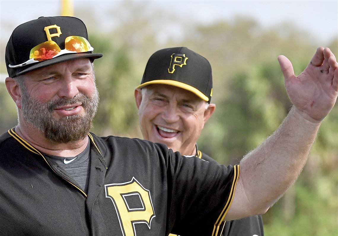 Garth Brooks narrates Pirates' opening day hype video