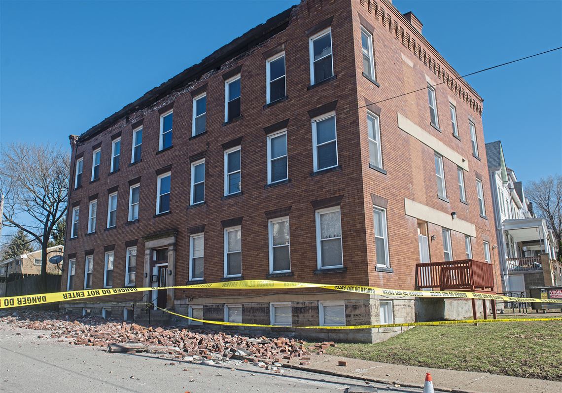 None Hurt After Bricks Rain Down From Facade Of Apartment Building No One Was Injured When Bricks Fell From The Top Of An Apartment Building In Perry