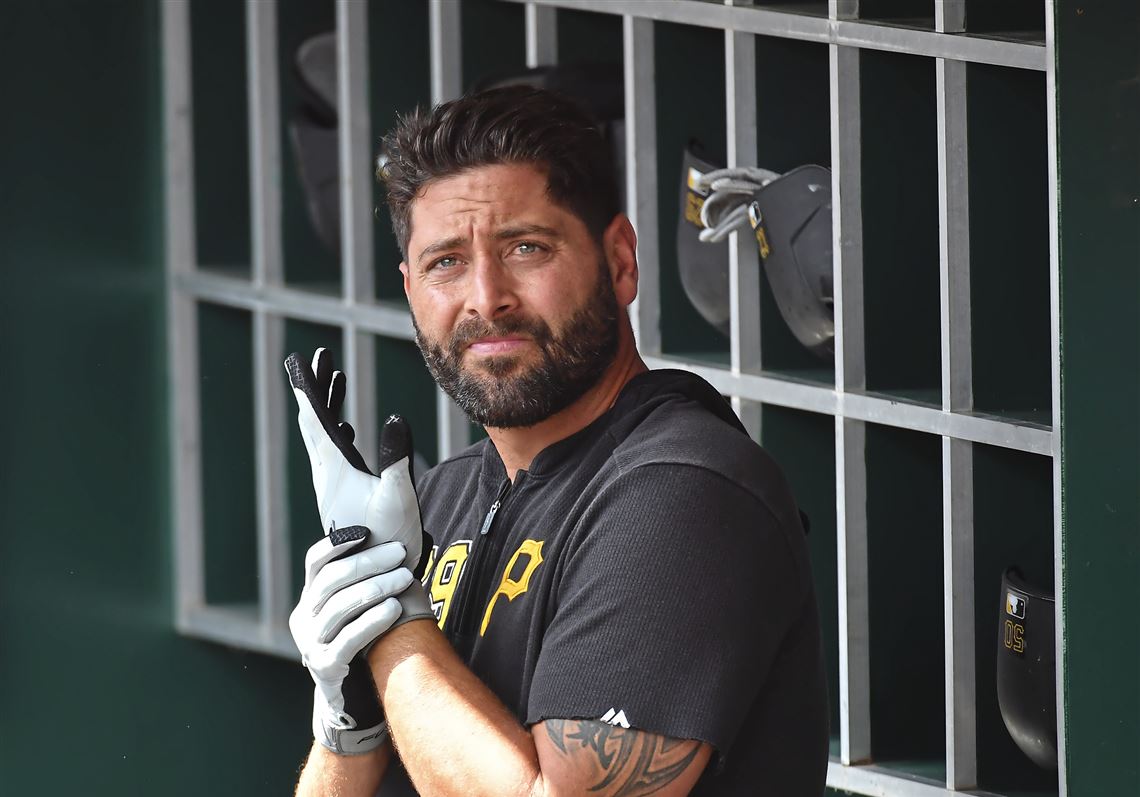 Pirates Extend Francisco Cervelli - MLB Trade Rumors