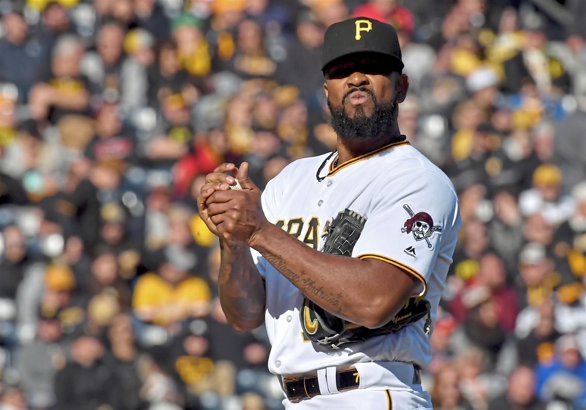 Pirates stay (mostly) silent at deadline, keep Felipe Vazquez