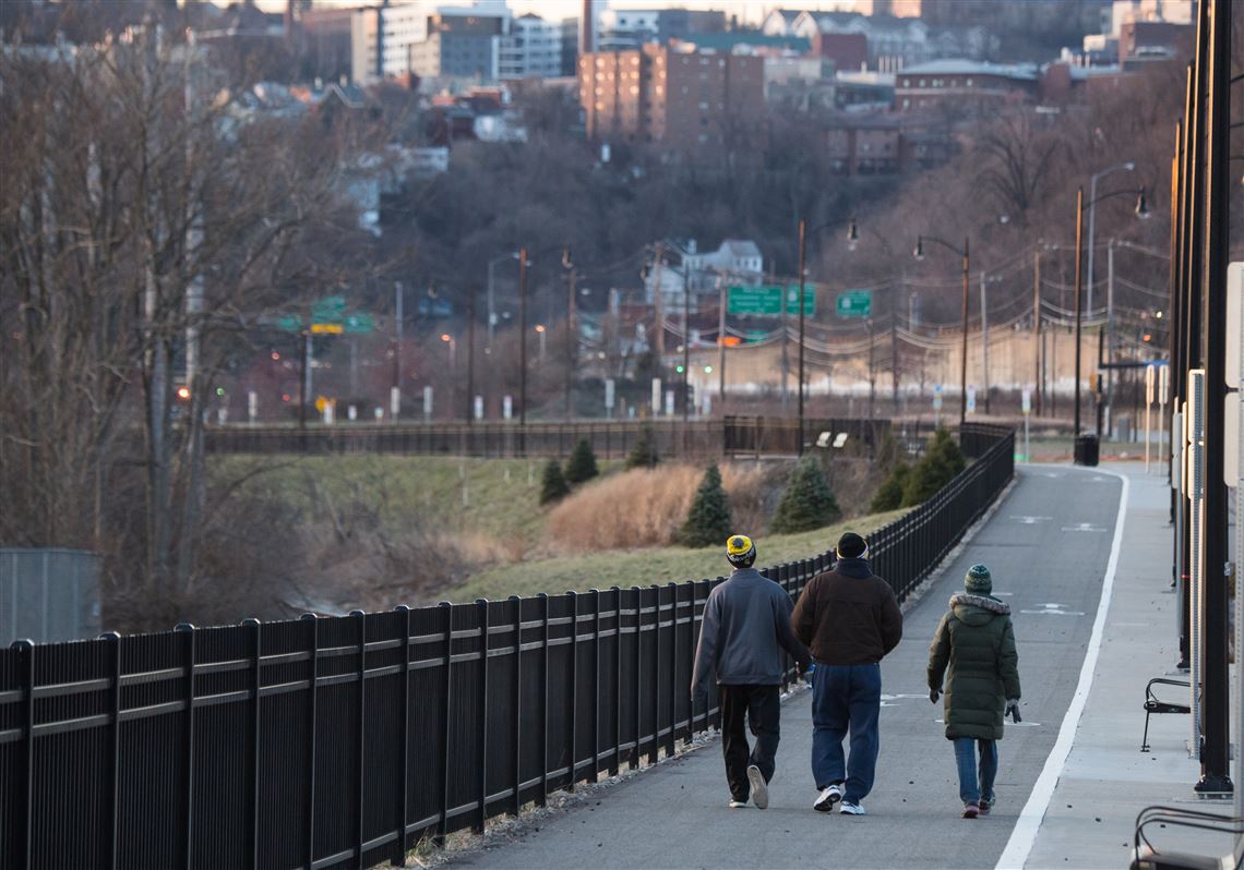 Protesters target Mon-Oakland Connector proposal
