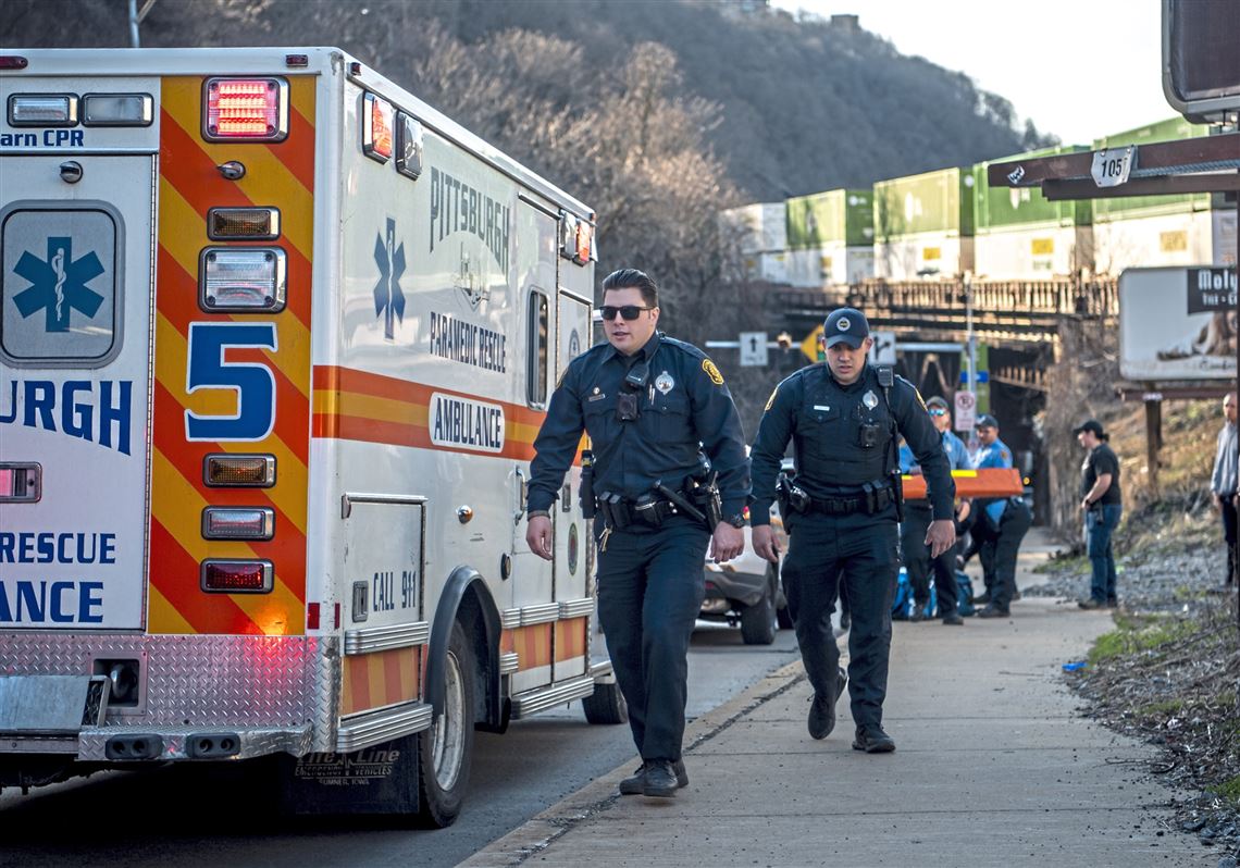 Authorities identify man hit, killed by train in South Side