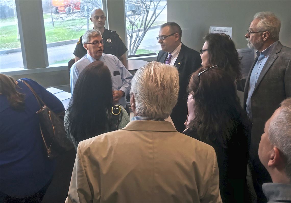 Gun-rights activists push for criminal charges against Pittsburgh officials