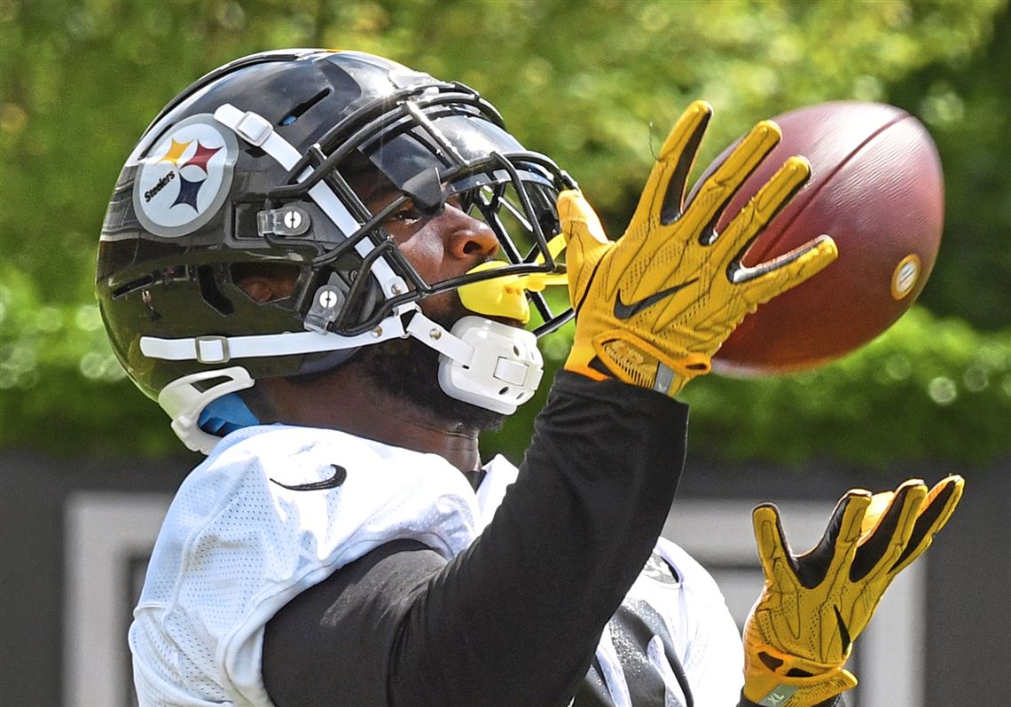 Steelers CB Cameron Sutton brings fear to OTAs with horror-themed