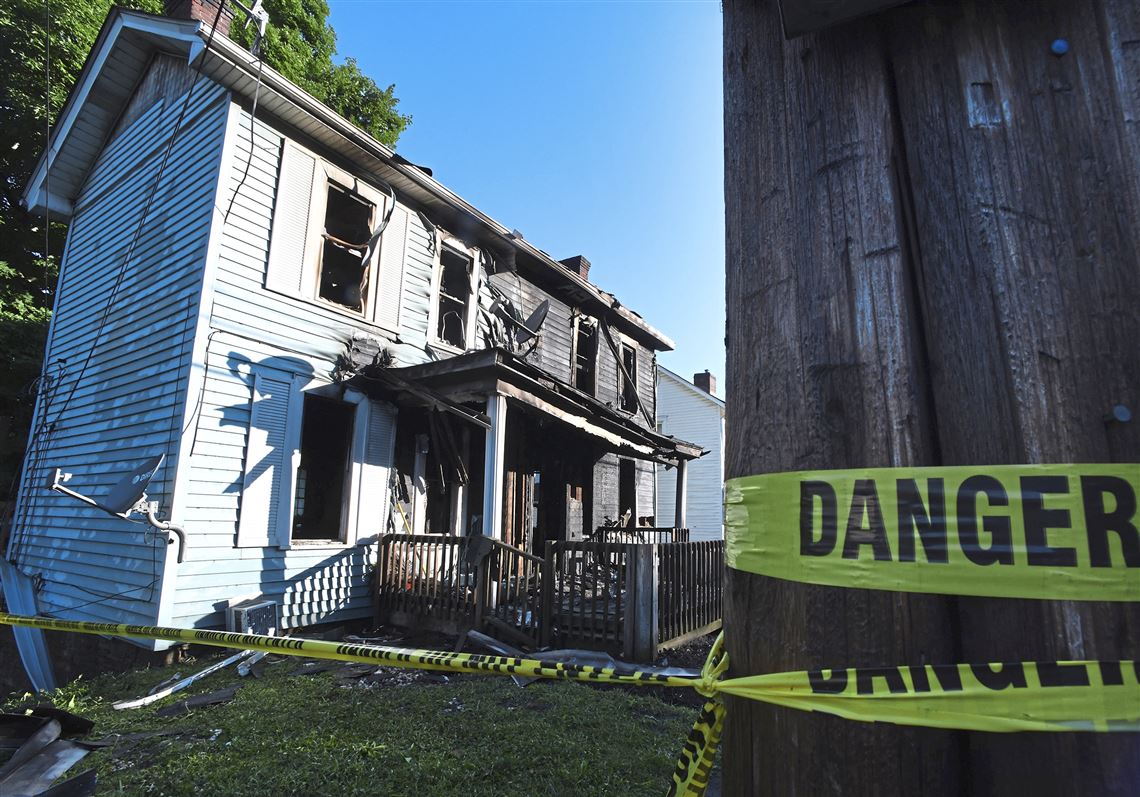 Mother runs into burning Burgettstown home to save her children