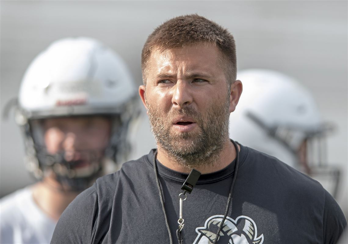 High School Football Roundup Western Beaver Comes On Late To Beat high-school-football-roundup-western-beaver-comes-on-late-to-beat