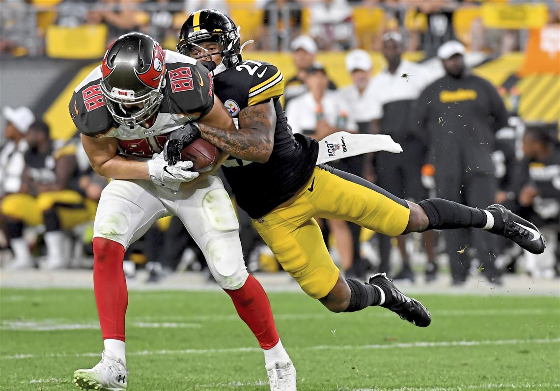 Pittsburgh Steelers defensive back Marcus Allen (27) works out