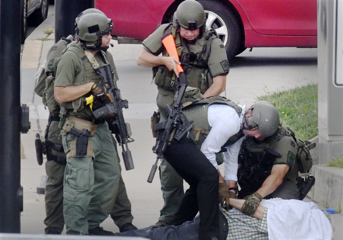 River North SWAT incident 'peacefully resolved,' man barricaded on