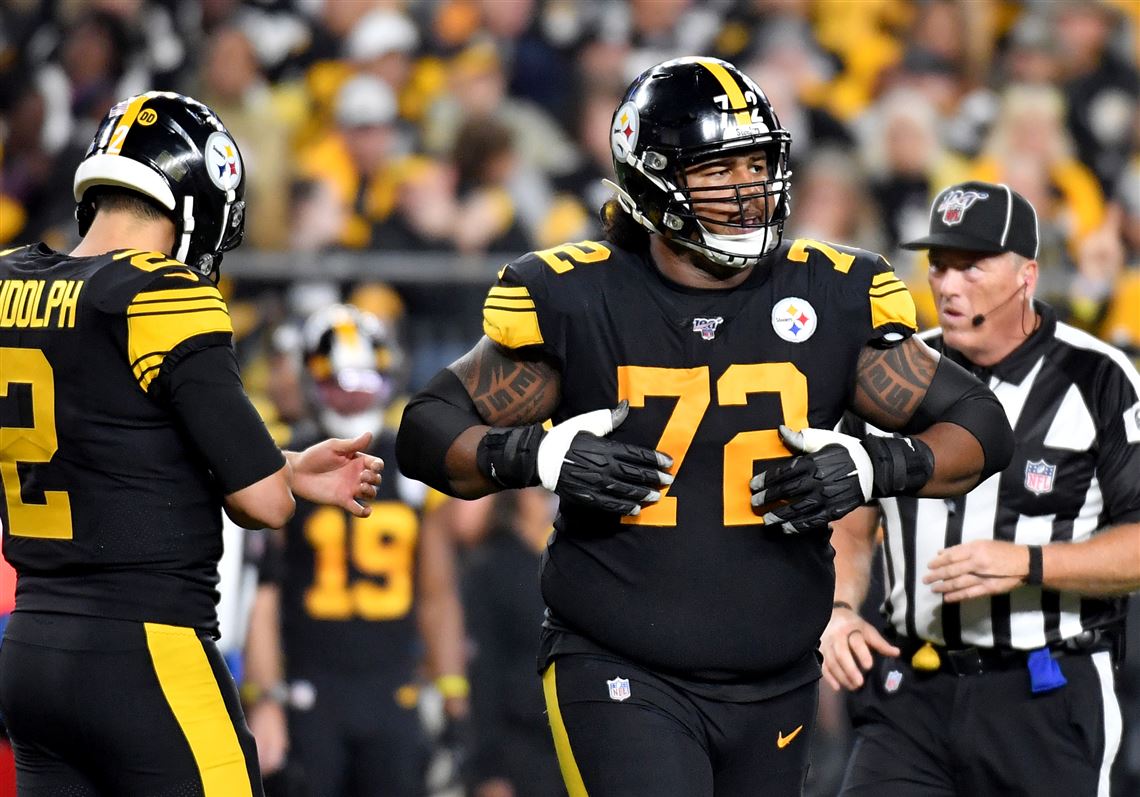 End of the line? DeCastro, Steelers try to keep window open