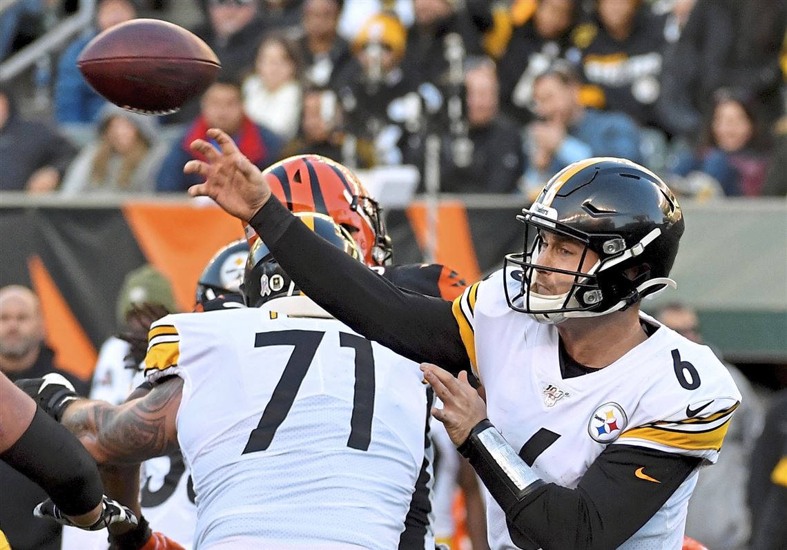 What to Know About Steelers' Quarterback Devlin Hodges