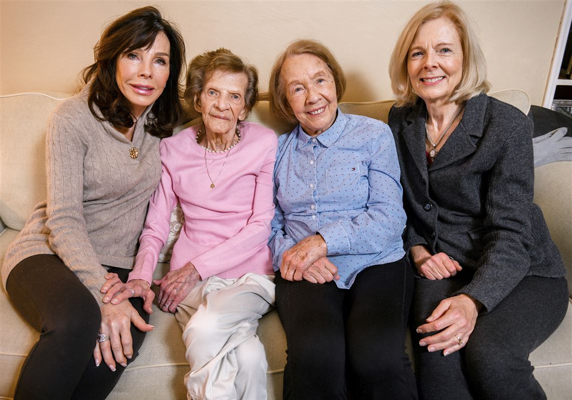 Decades After A Pittsburgh Plane Crash A Family Found Its Way Back To Each Other Pittsburgh Post Gazette