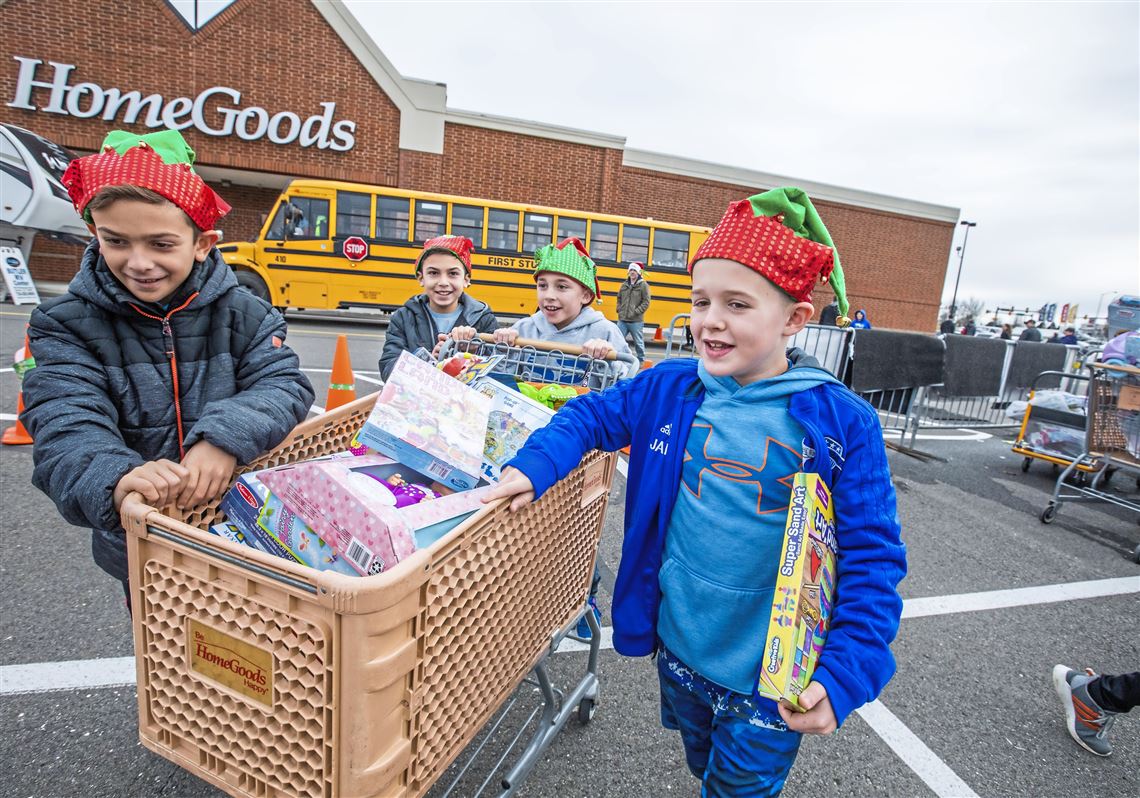 A bus full of holiday magic for needy children | Pittsburgh Post-Gazette