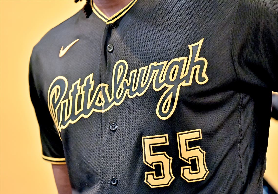 Social media reacts to the Pirates' new uniforms