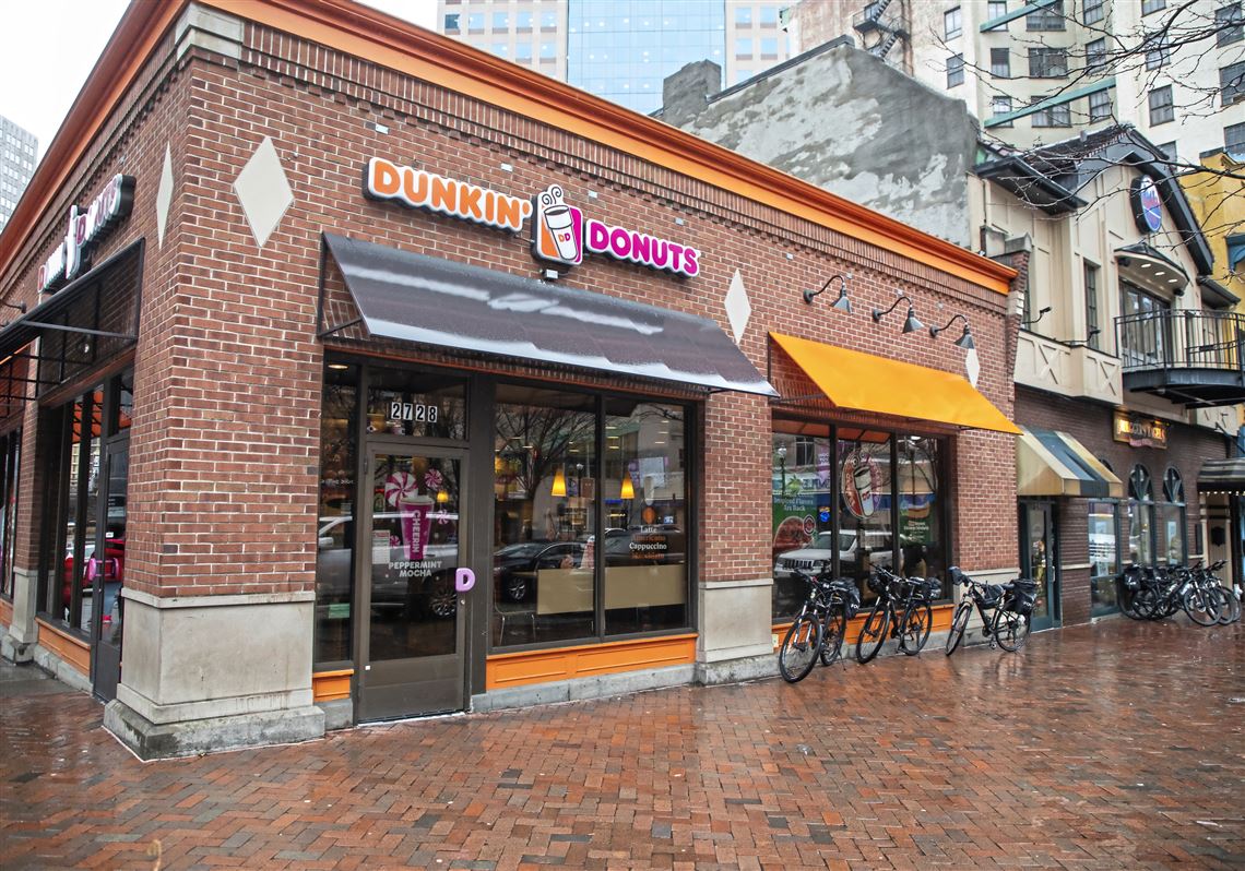 Dunkin' Donuts to close 800 locations in the U.S ...