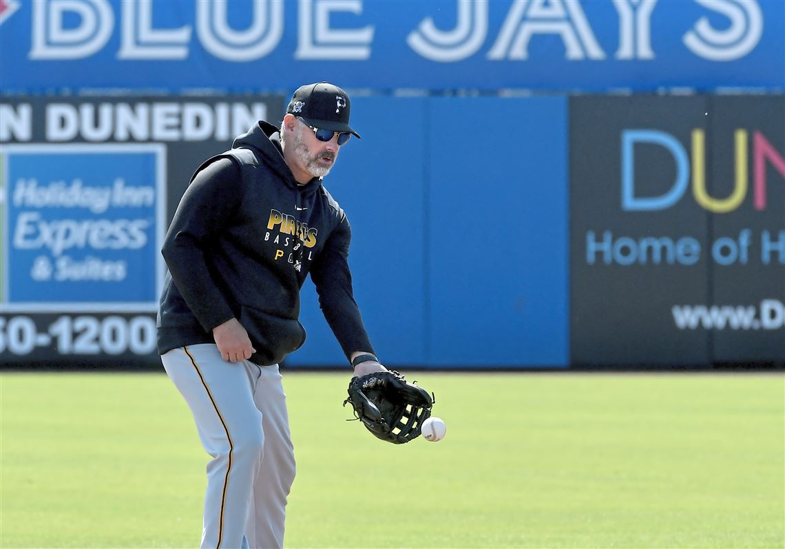 Pirates close PNC Park to outsiders, adjust summer camp schedule