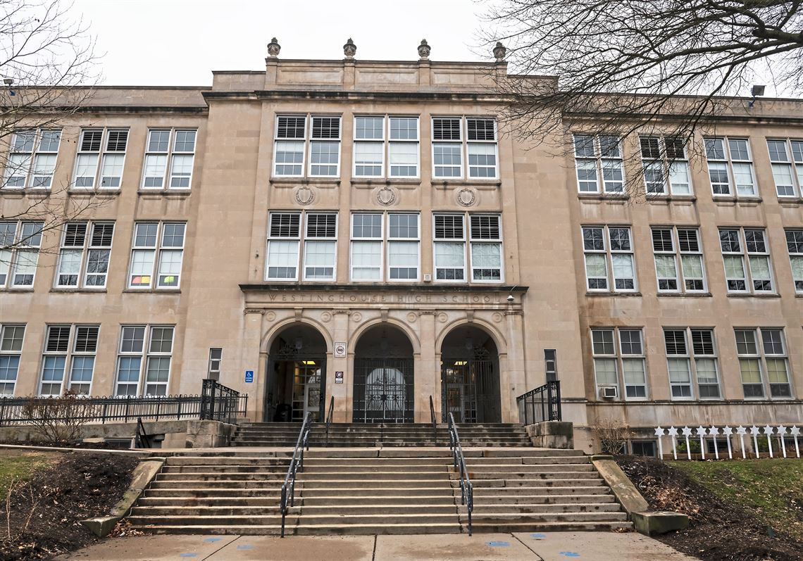 Opinions range widely in community as Pittsburgh Public Schools