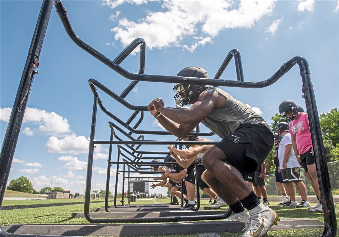 Paul Zeise High school sports seem set up to fail Pittsburgh PostGazette