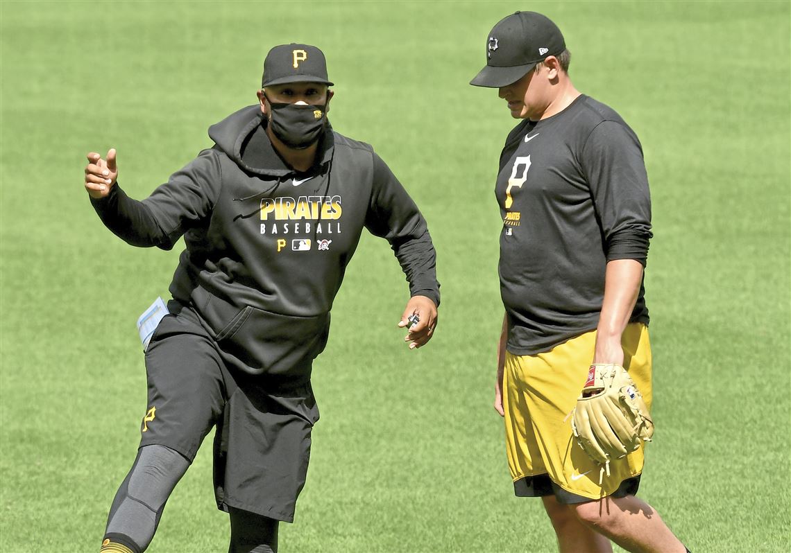 Bullpen coach Justin Meccage working like a 'quality' second pitching coach  for Pirates | Pittsburgh Post-Gazette