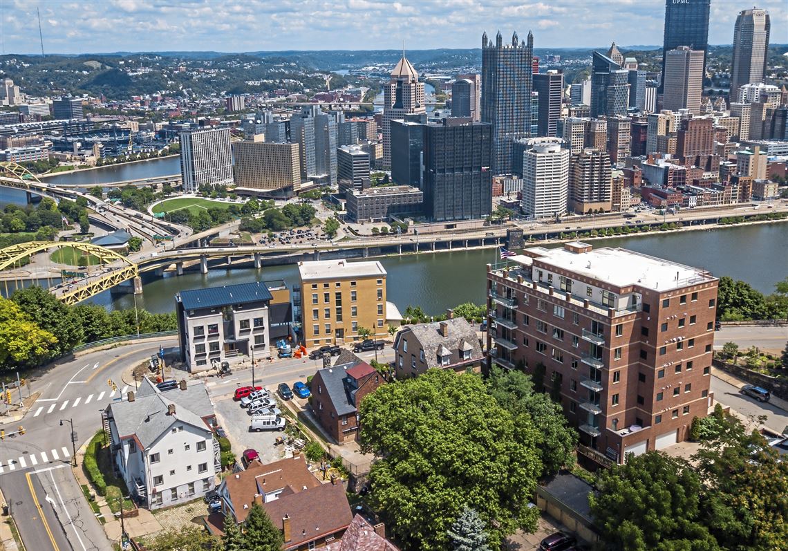 Rooms with a view Pricey Mount Washington townhouses meant to take