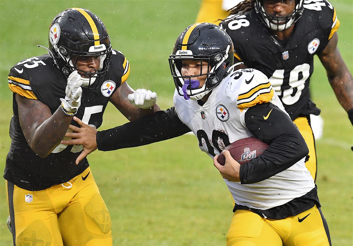 After 4 seasons with Steelers, James Conner is unrestricted free agent