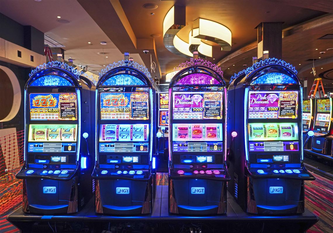 Money winning on slot machine