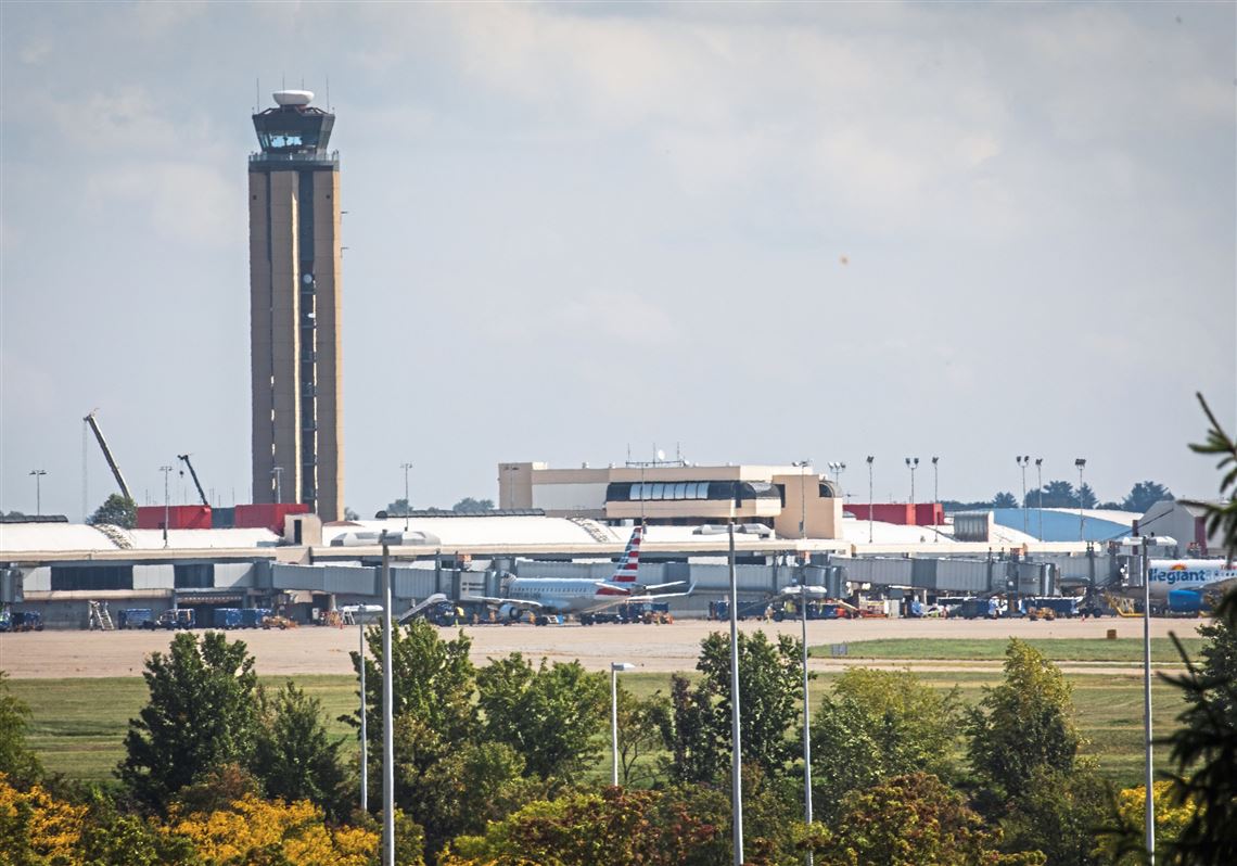 Cargo carrier returns to Pittsburgh International Airport | Pittsburgh ...