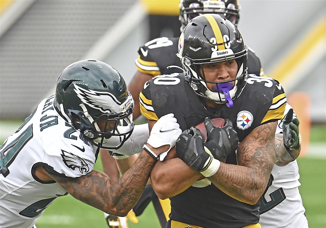 Steelers fan ready for QB switches, duck and deer masks in hand