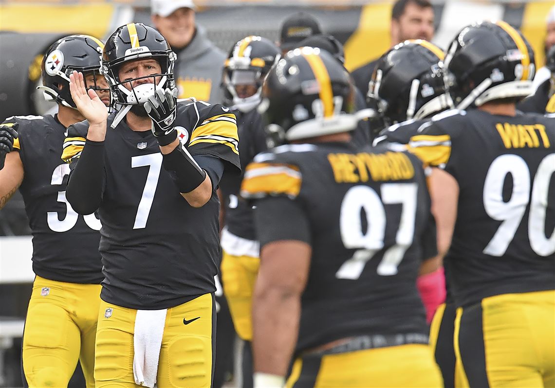 From the Steelers Locker Room: Stephon Tuitt, Mike Hilton Appreciate  Winning Division Title - Steelers Now