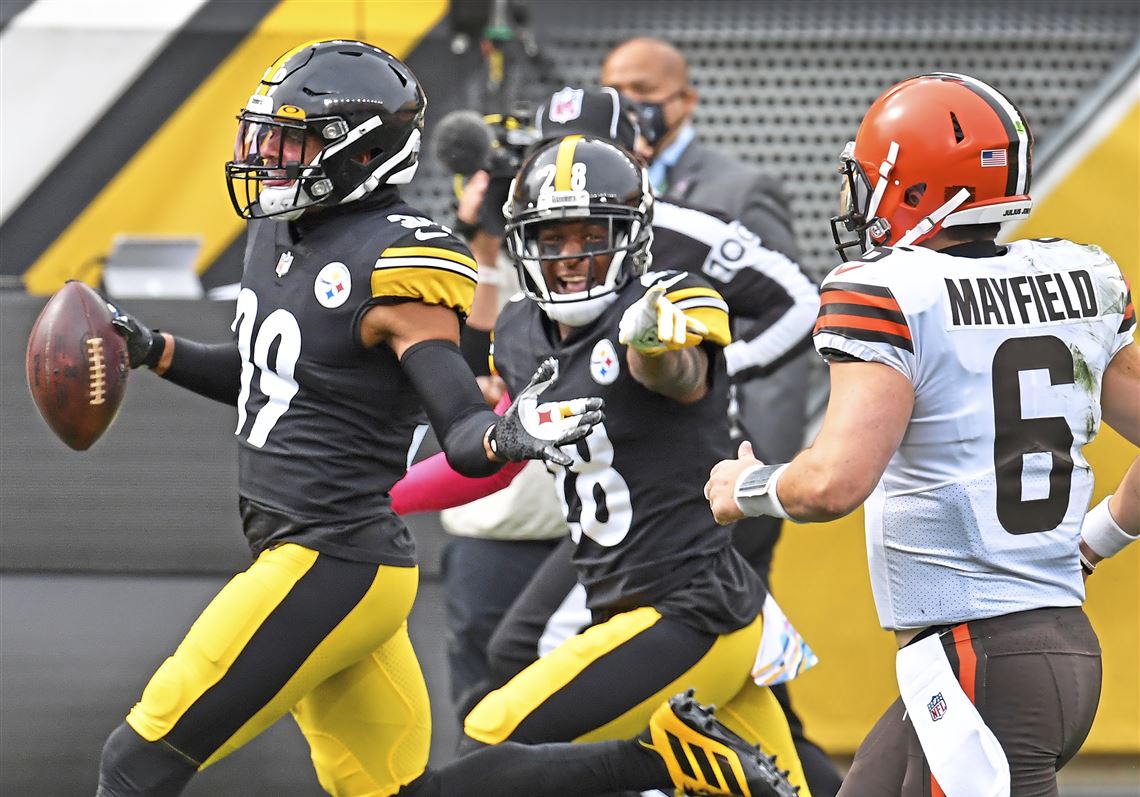 Steelers stay perfect, blow out Baker Mayfield, Browns