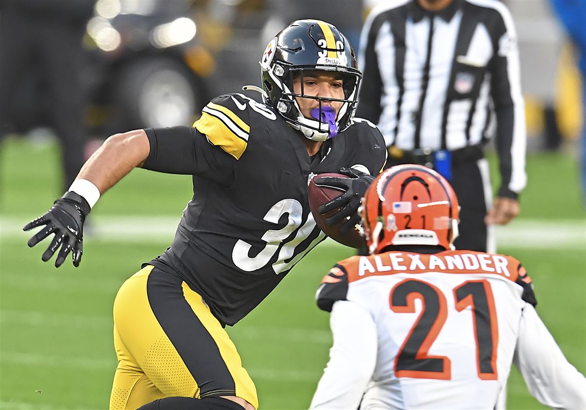 Does James Conner have a top-15 performance vs. Bengals?