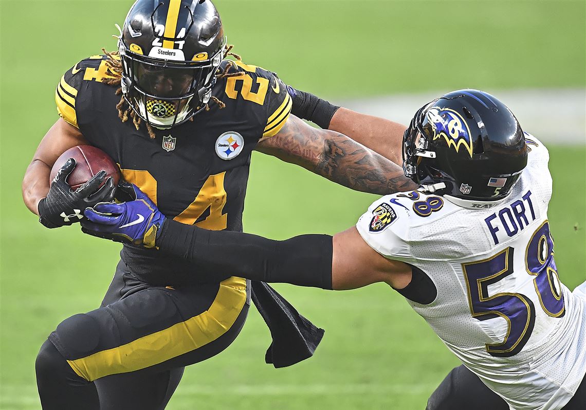 Steelers offense plots a path forward without Smith-Schuster