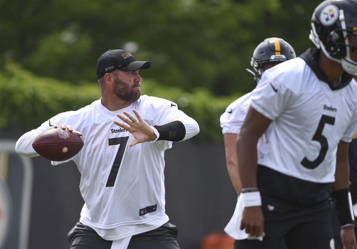 Steelers' Ben Roethlisberger says it was his idea to take pay cut