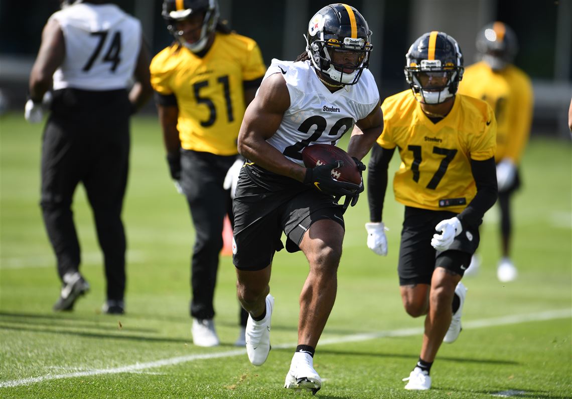 Najee Harris Pittsburgh Steelers Unsigned Run After Catch Photograph