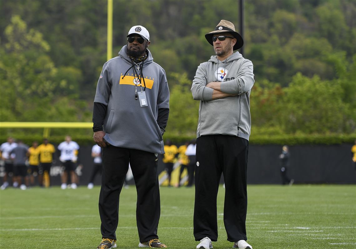 Mike Tomlin Chooses Violence, Gifts Steelers With Degenerate Sneakers