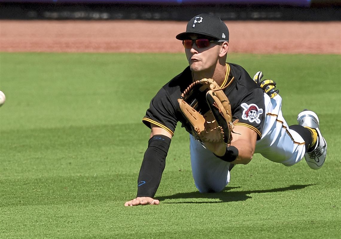 Jared Oliva of the Pittsburgh Pirates at bat during the fifth