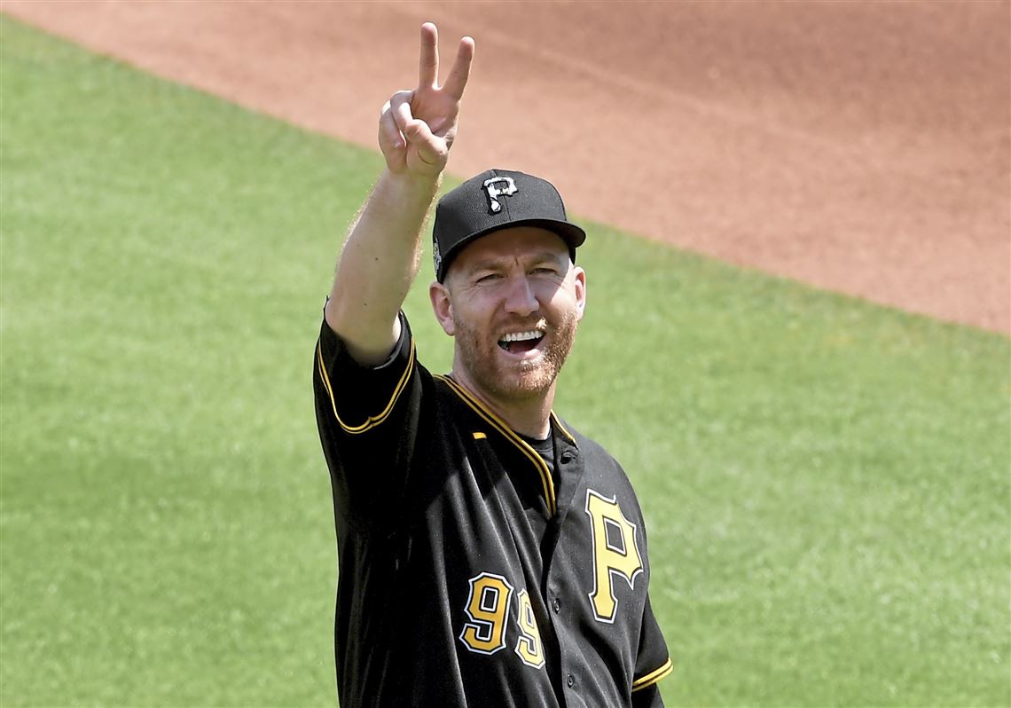 Pirates' Todd Frazier embraces chance to serve as a sounding board