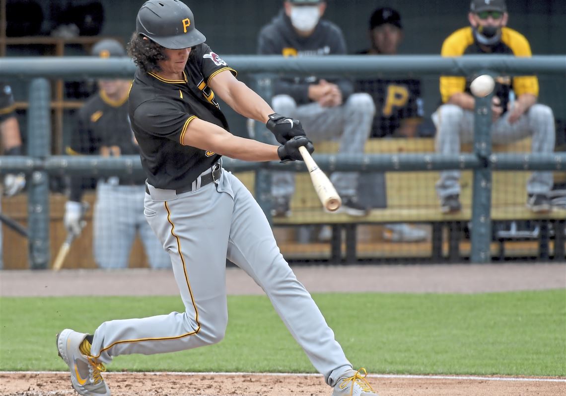 Jared Oliva of the Pittsburgh Pirates at bat during the fifth