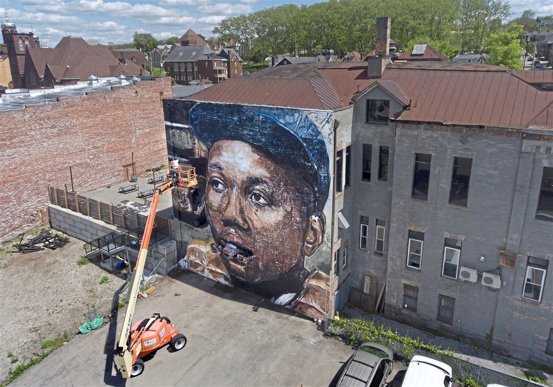 Updated: Jeremy Raymer is unveiling a mural honoring baseball star Josh  Gibson