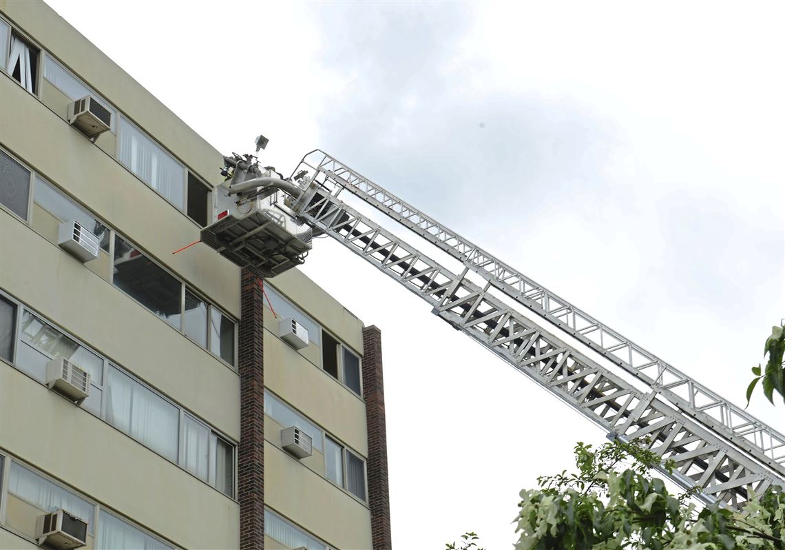 More than 40 displaced residents move back into Tarentum building after