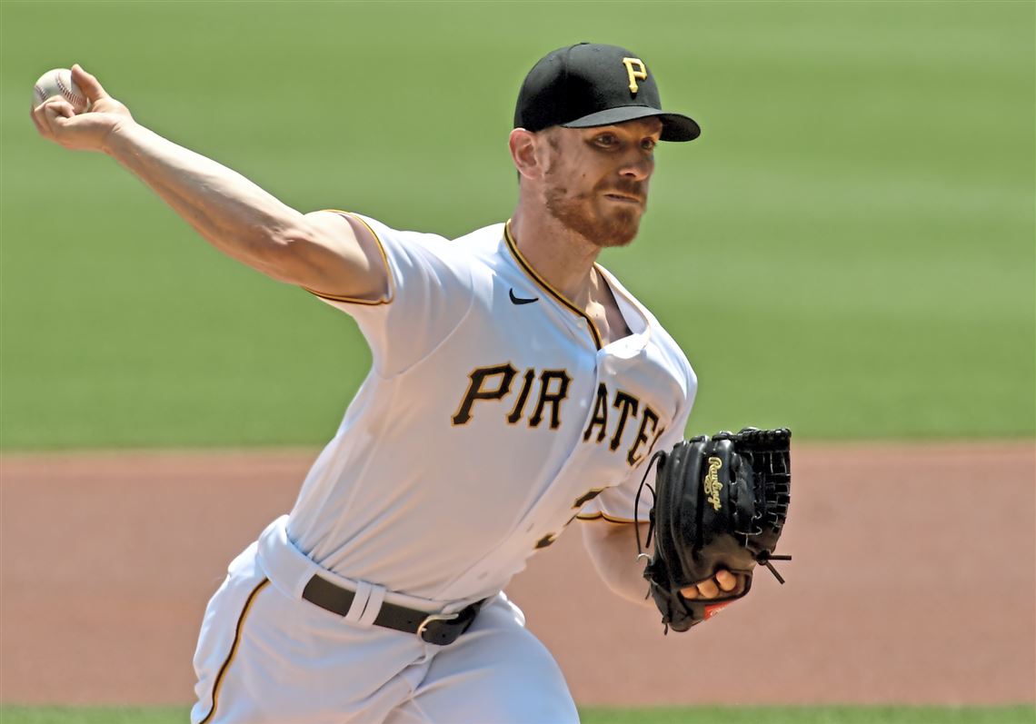 Pirates' offensive woes continue against Adam Wainwright