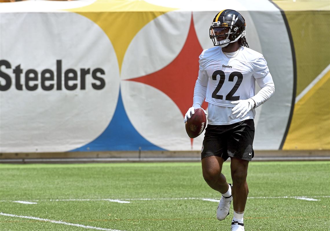 Pittsburgh Steelers RB Najee Harris Arrives at Training Camp