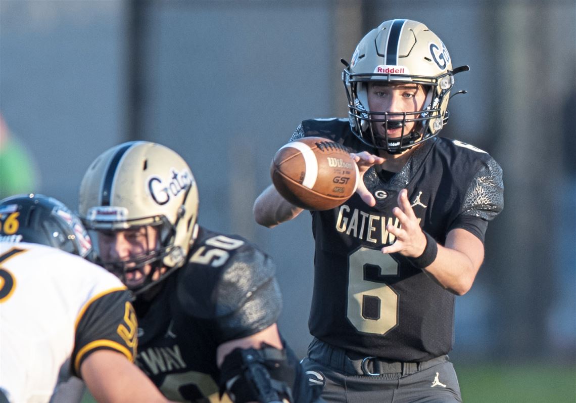 Cincinnati Football's 'Squid Game' Uniform Reveal Is Incredibly