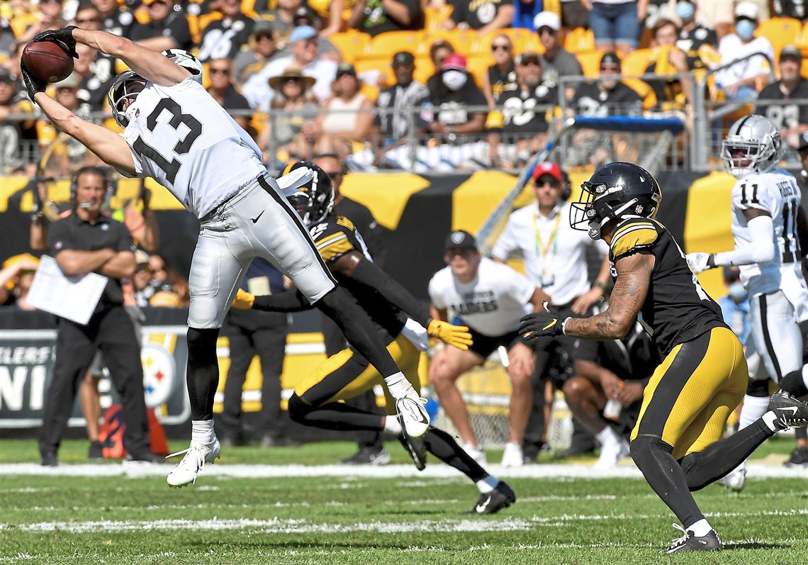 Carr throws for 382 yards as Raiders top Steelers