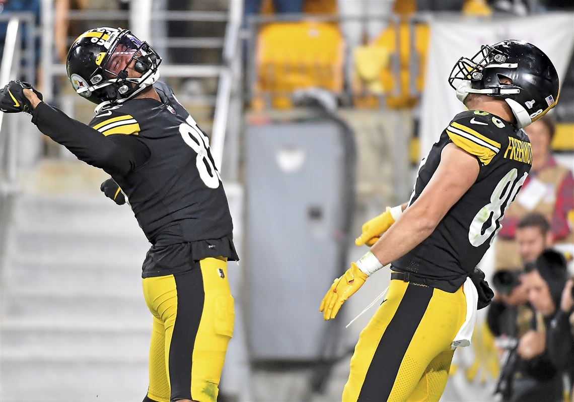 Joe Burrow, Zac Taylor were confused by The Rock's Super Bowl intro